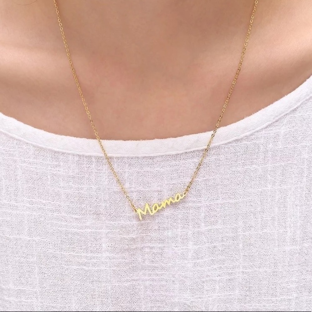 Mama Necklace